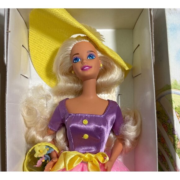 Spring Blossom Barbie Doll Special Edition Avon Exclusive 1995 Mattel - Picture 2 of 15